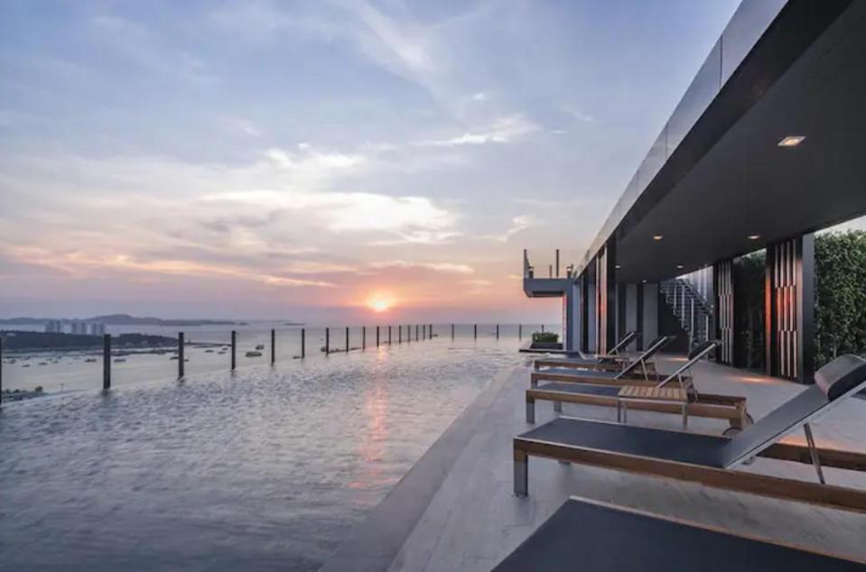 The Base Central Pattaya 2Bed King&Queen Sky Seaview & Infinity Pool Εξωτερικό φωτογραφία
